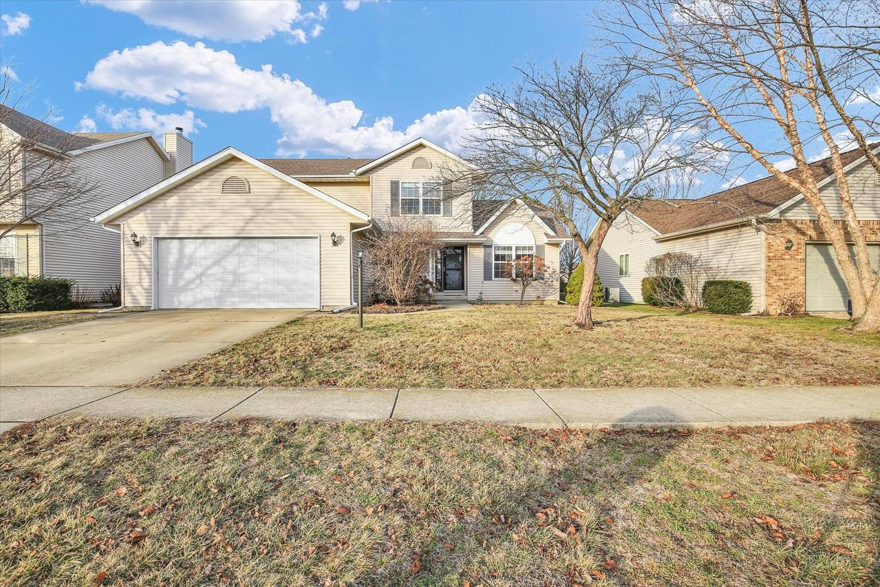 400 Dropseed Dr., Savoy, IL 61874