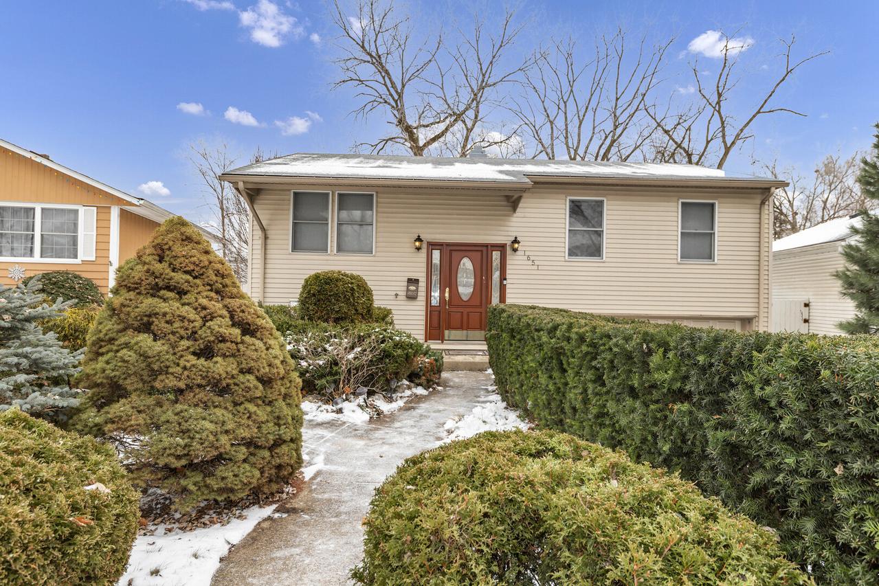 1651 Ardmore Ave., Glendale Heights, IL 60139