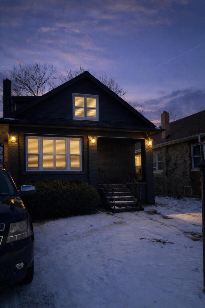 8416 S Saint Lawrence Ave., Chicago, IL 60619