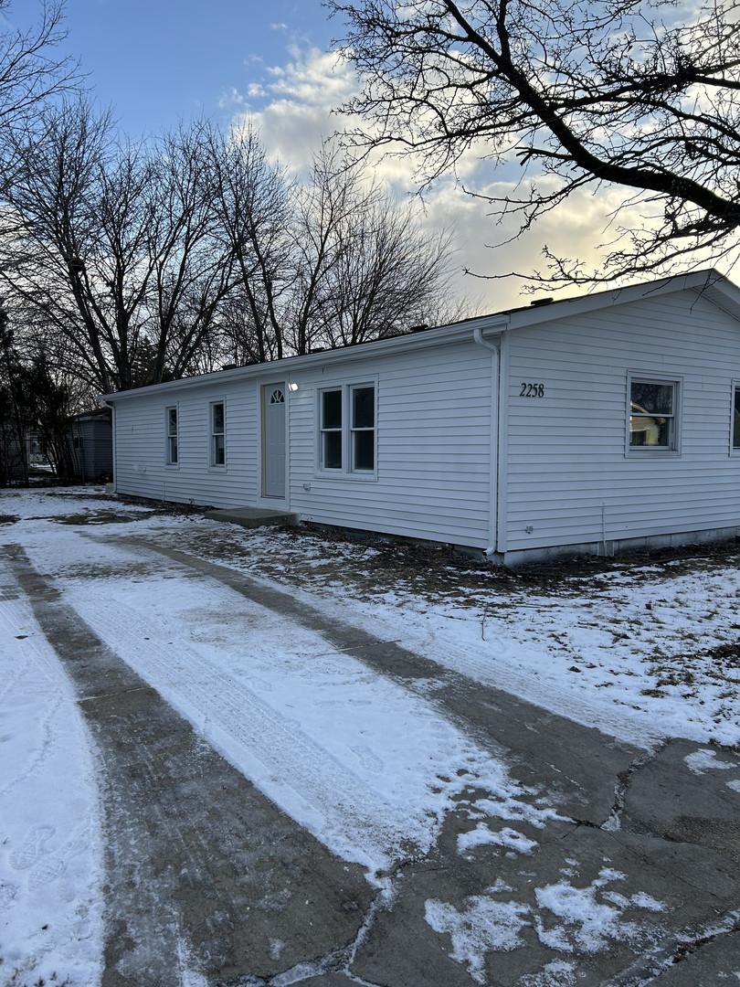 2258 Rush St., Lynwood, IL 60411