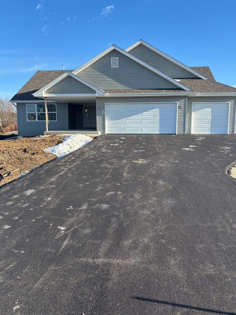 1111 Frosty Morning Dr., Davis Junction, IL 61020