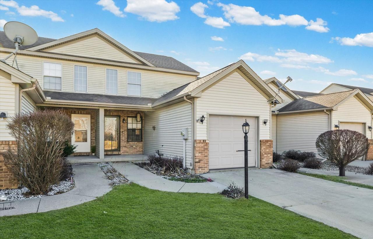 3725 Boulder Ridge Dr. #E, Champaign, IL 61822