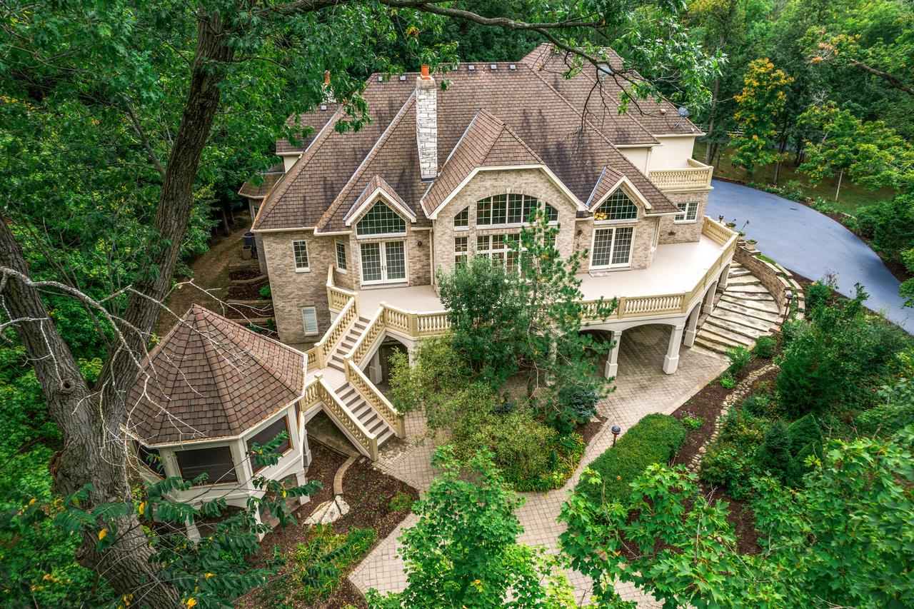 53 Abbeyfeale Dr., Oswego, IL 60543