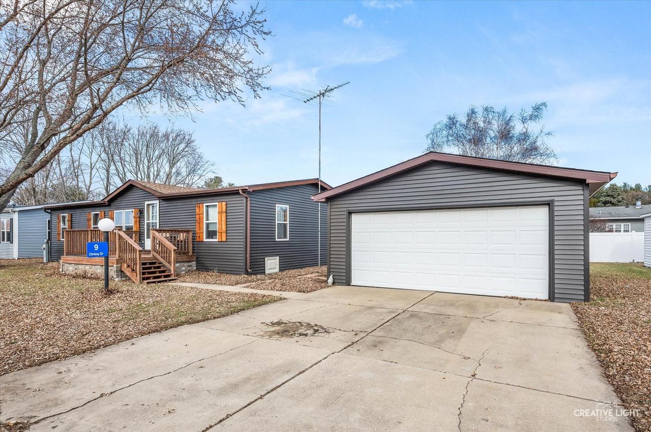 9 Chrissy Dr., Sandwich, IL 60548