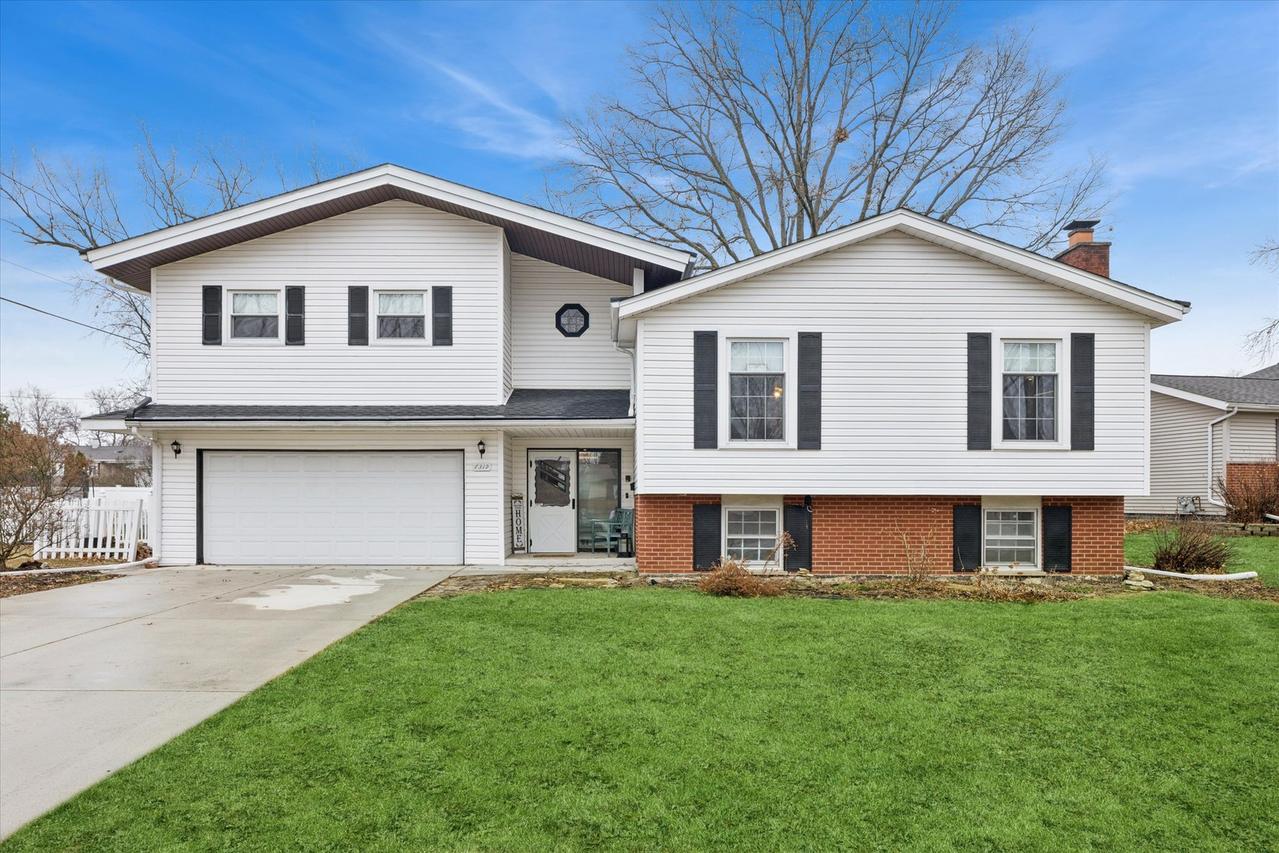 7319 Darien Ln., Darien, IL 60561