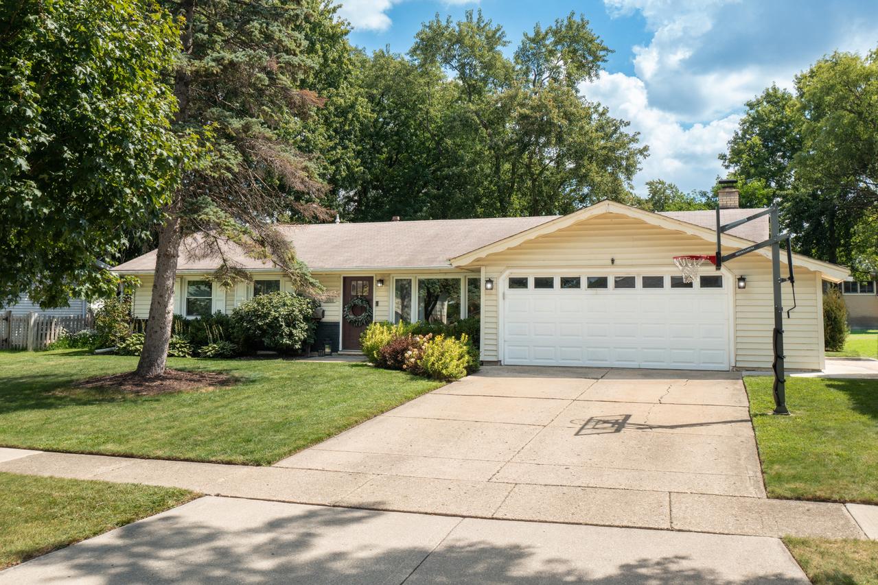 1011 Mercury Dr., Schaumburg, IL 60193