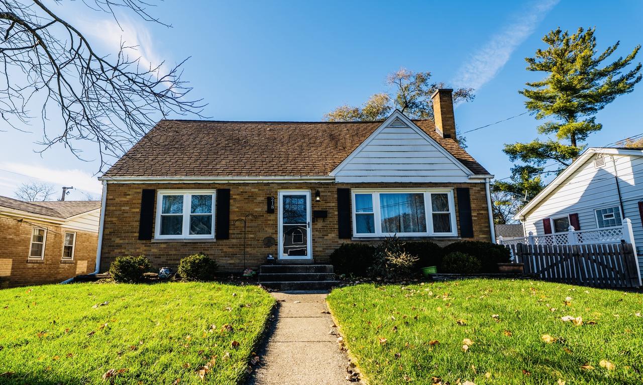 218 S Fairfield Ave., Lombard, IL 60148