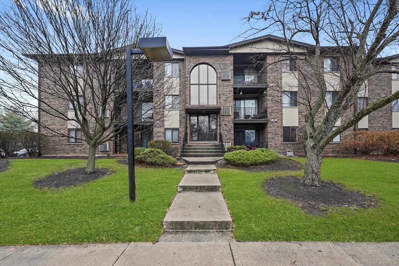 12615 S Central Ave. #207, Alsip, IL 60803