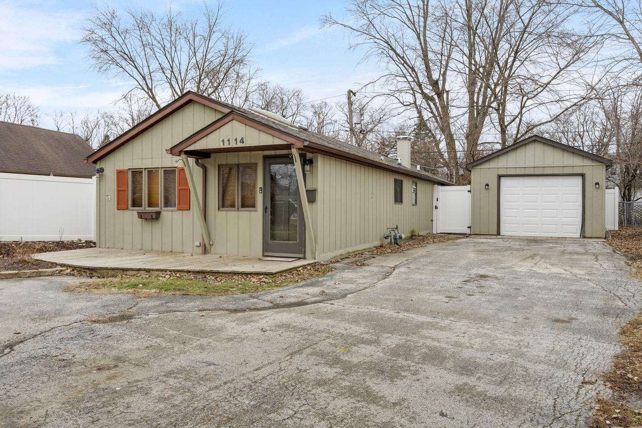 1114 Ashland Ave., Chicago Heights, IL 60411