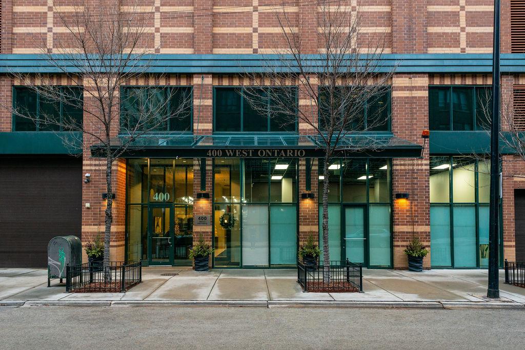 400 W Ontario St. #1801, Chicago, IL 60654