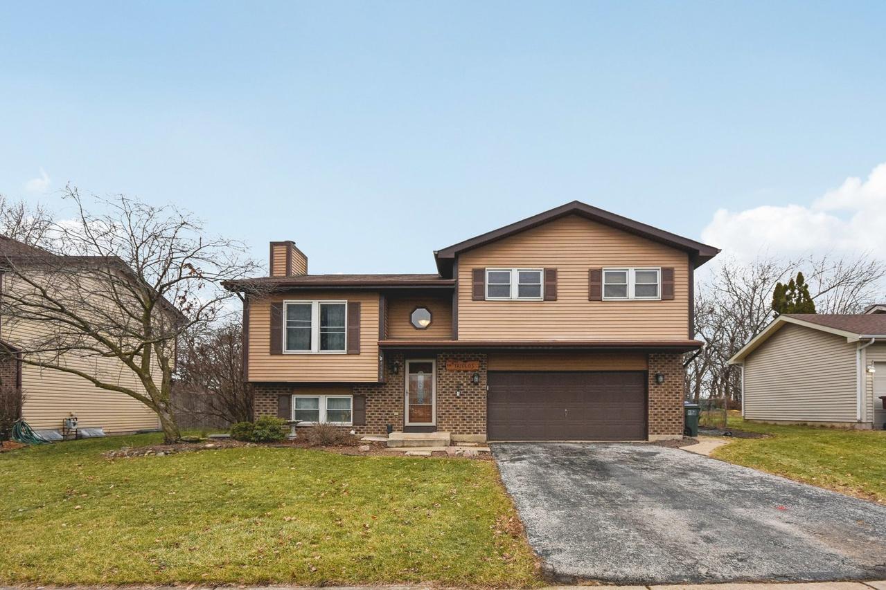 7553 W Inverness Ln., Frankfort, IL 60423