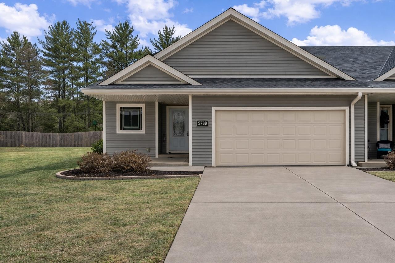 5788 Jackies Dr., Loves Park, IL 61111