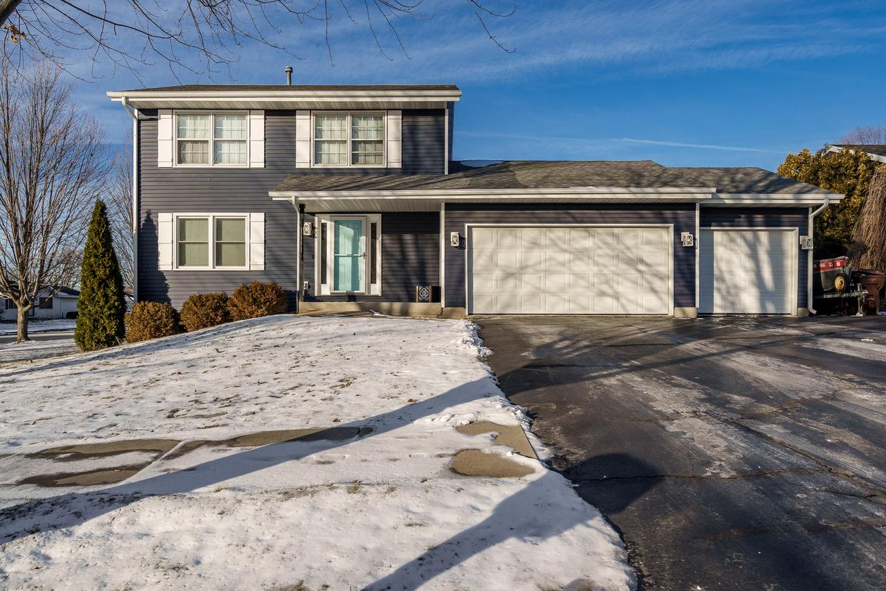 5362 Talladega Dr., Loves Park, IL 61111