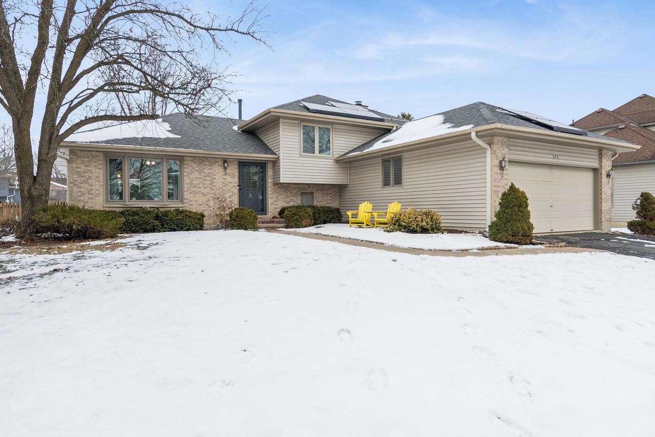 570 Boardman Cir., Bolingbrook, IL 60440