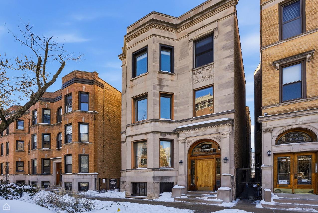 3810 N Fremont St. #3, Chicago, IL 60613