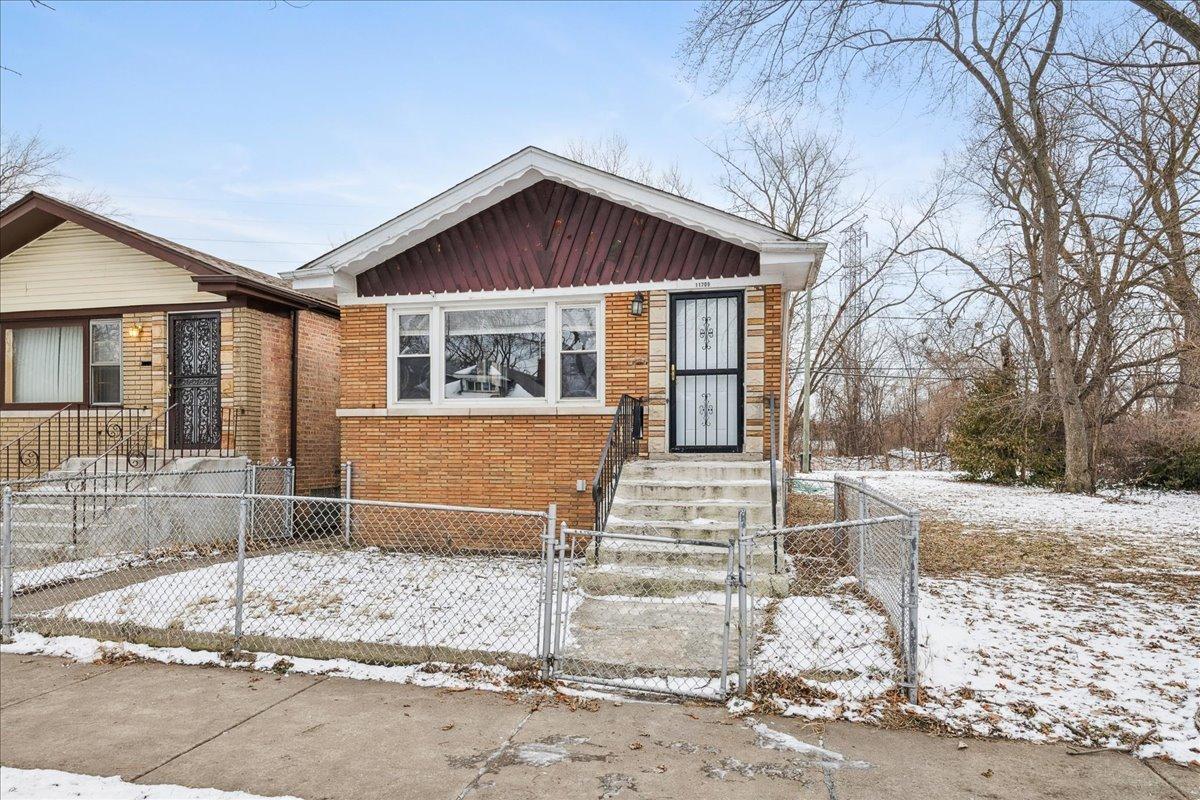 11709 S Peoria St., Chicago, IL 60643