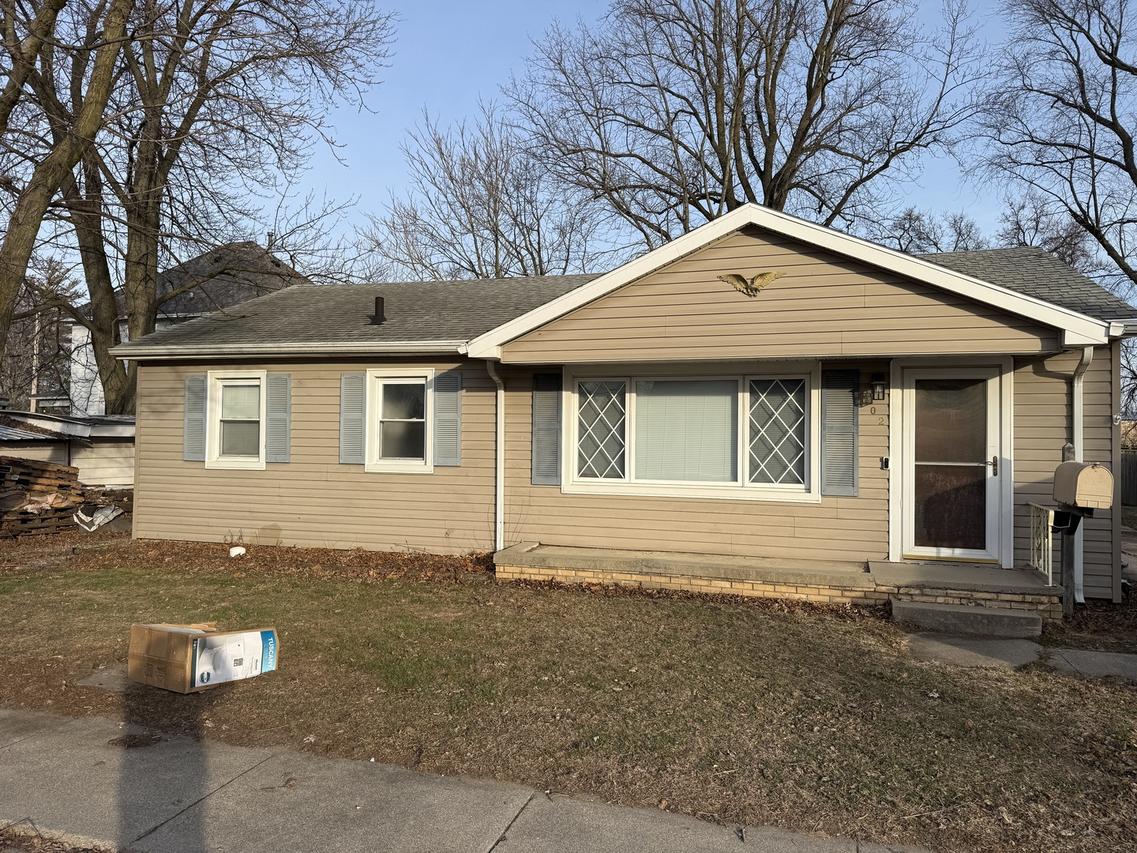 602 E Cherry St., Watseka, IL 60970