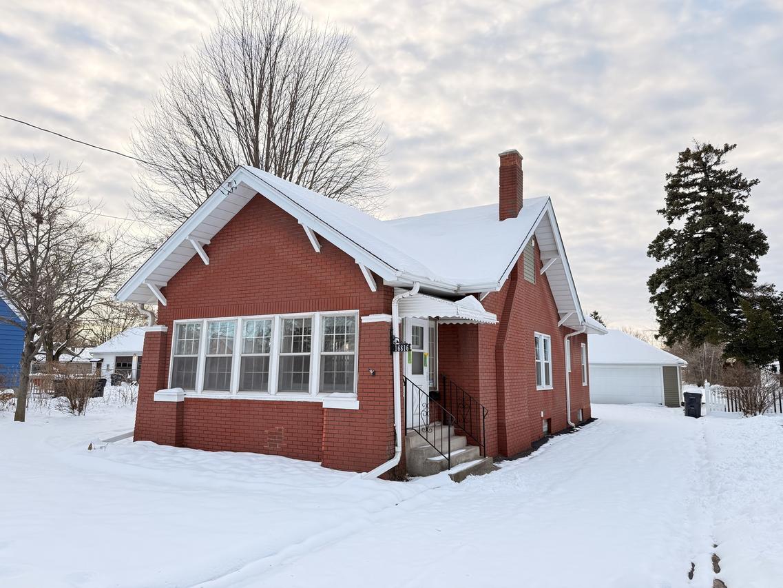 16816 S Park Ave., South Holland, IL 60473