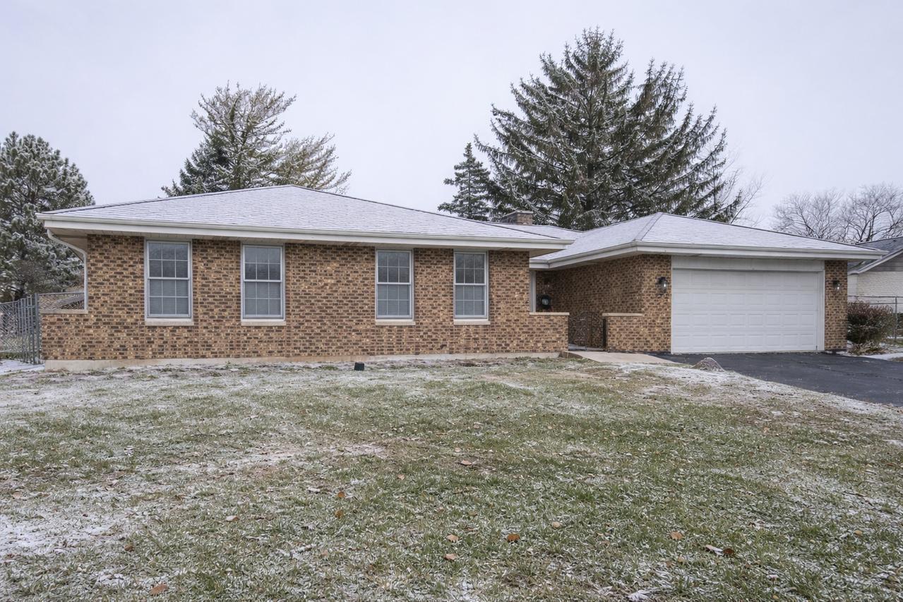 823 Bradoc St., Chicago Heights, IL 60411