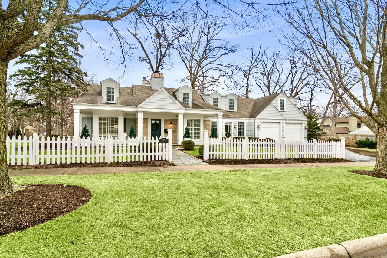 135 S Maywood Rd., Lake Forest, IL 60045
