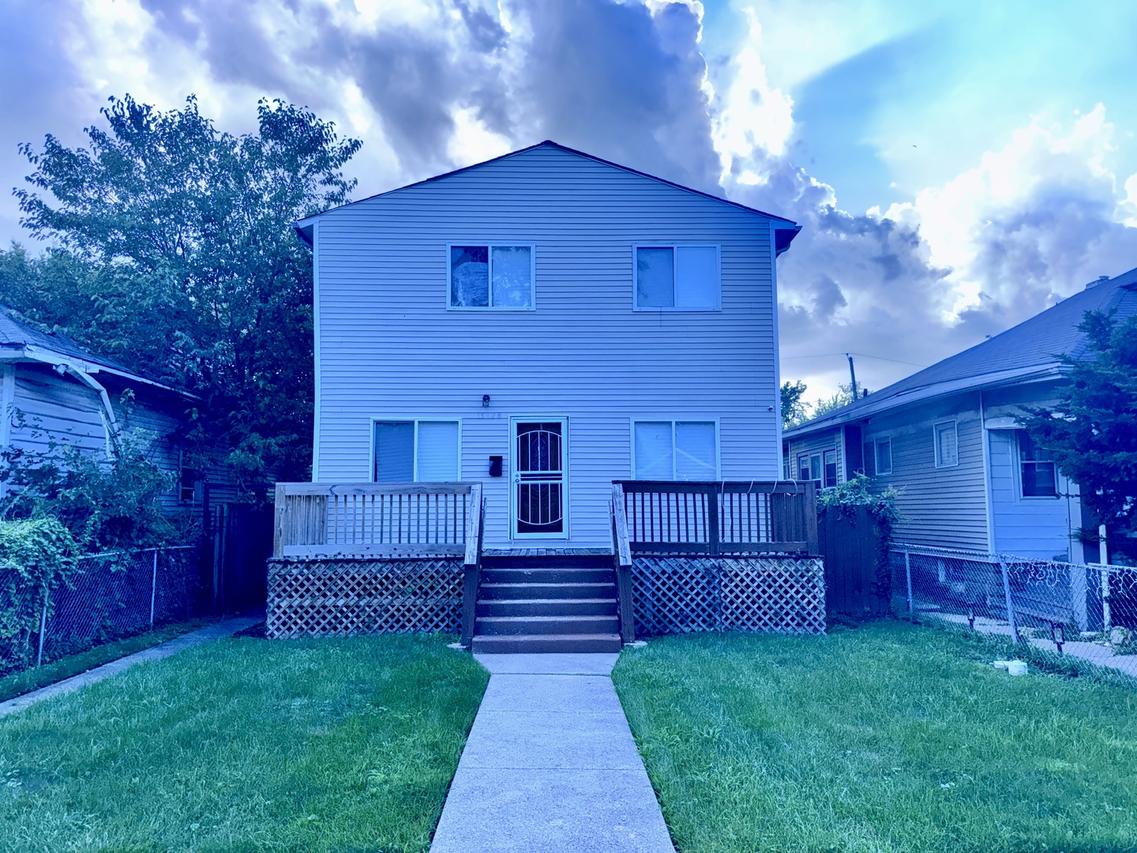 15128 Marshfield Ave., Harvey, IL 60426