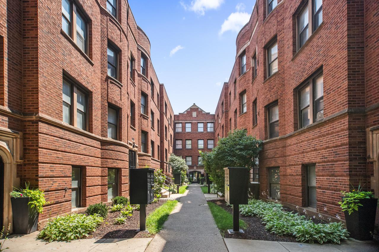 4523.5 S Drexel Blvd. #3W, Chicago, IL 60653