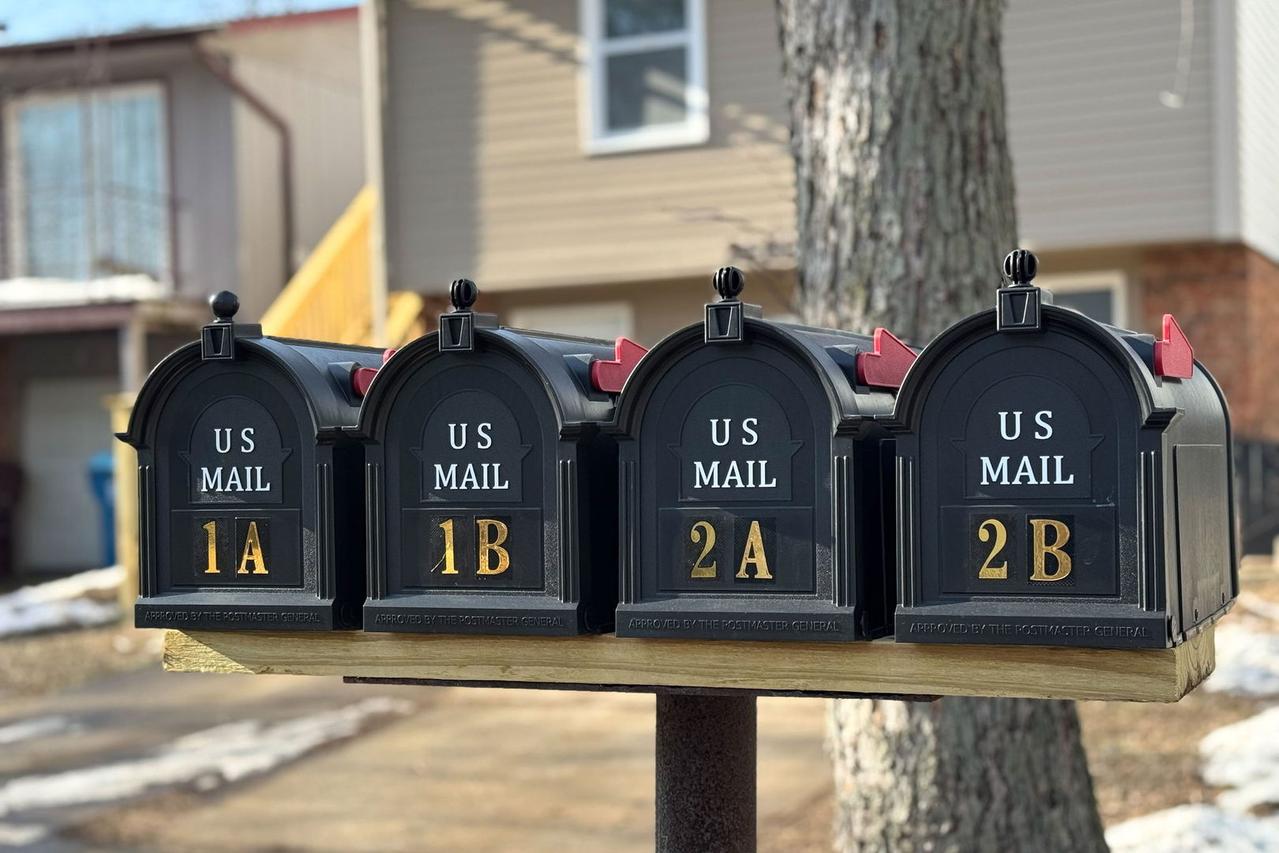 21616 Peterson Ave., Sauk Village, IL 60411