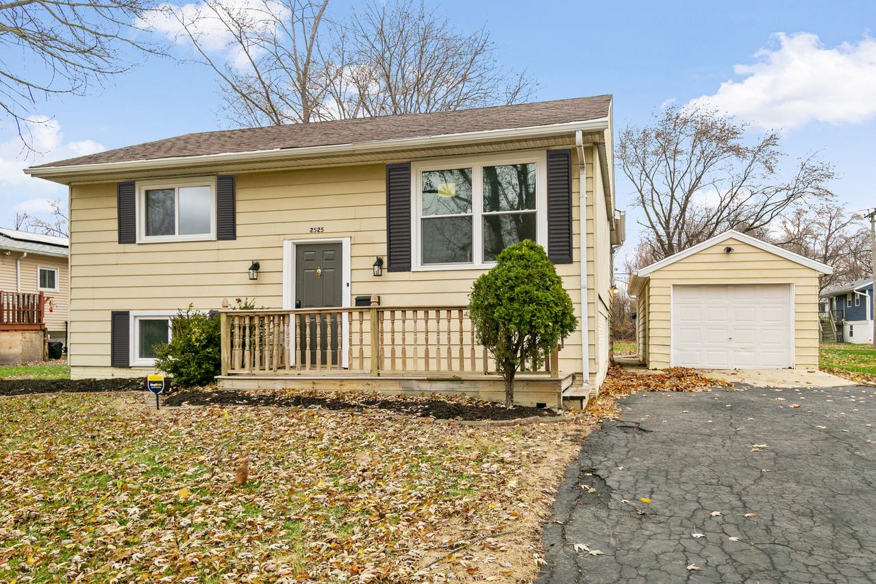 2525 223rd St., Sauk Village, IL 60411