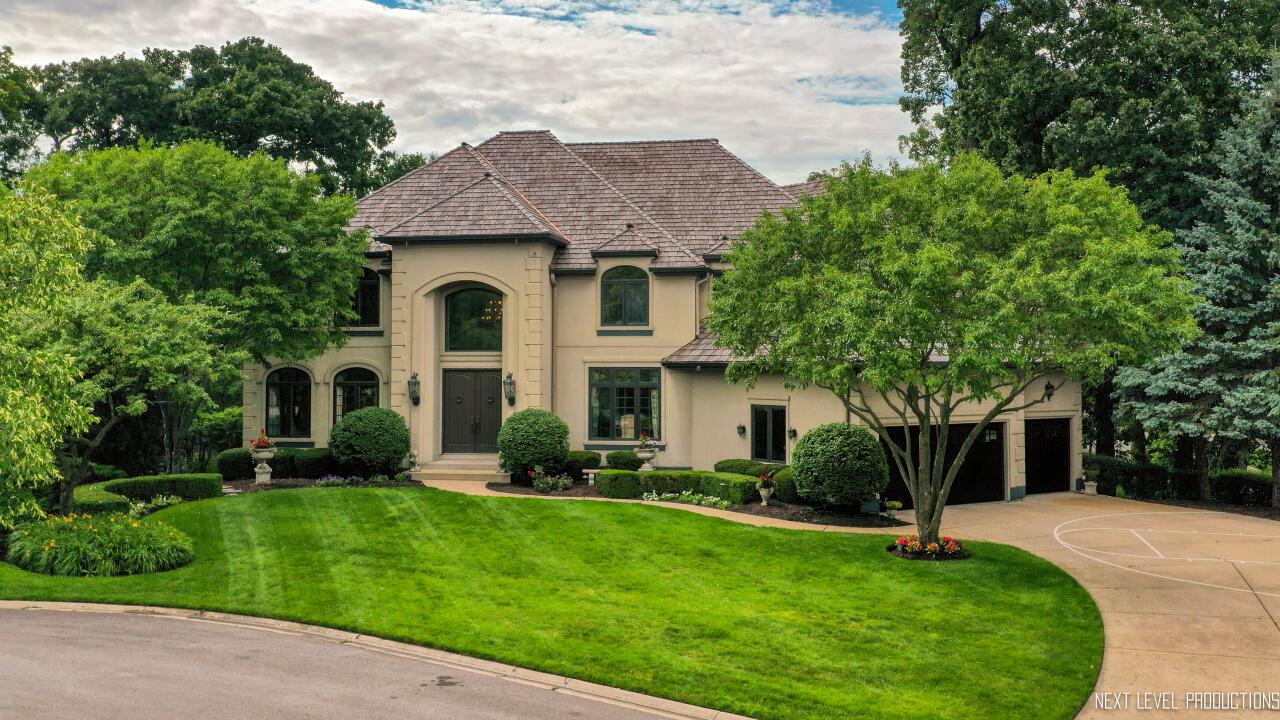 203 Settlers Ct., Naperville, IL 60565