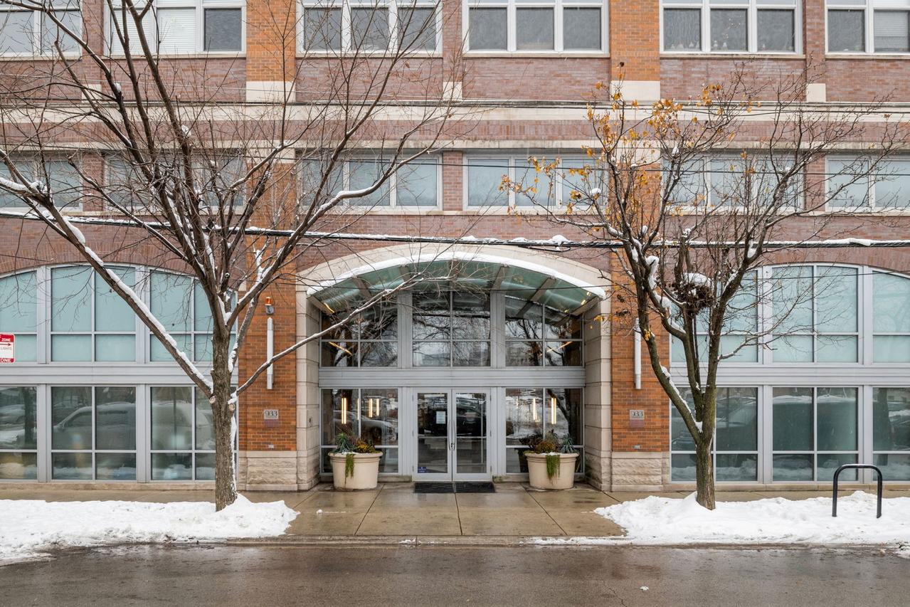 933 W Van Buren St. #508, Chicago, IL 60607