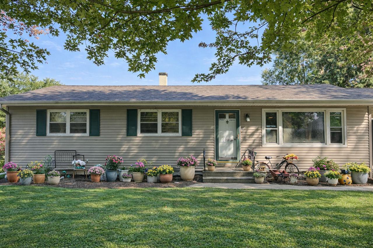 208 N Wabena Ave., Minooka, IL 60447