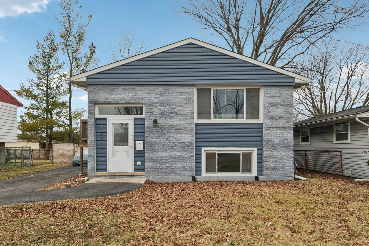 16424 Ashland Ave., Markham, IL 60428