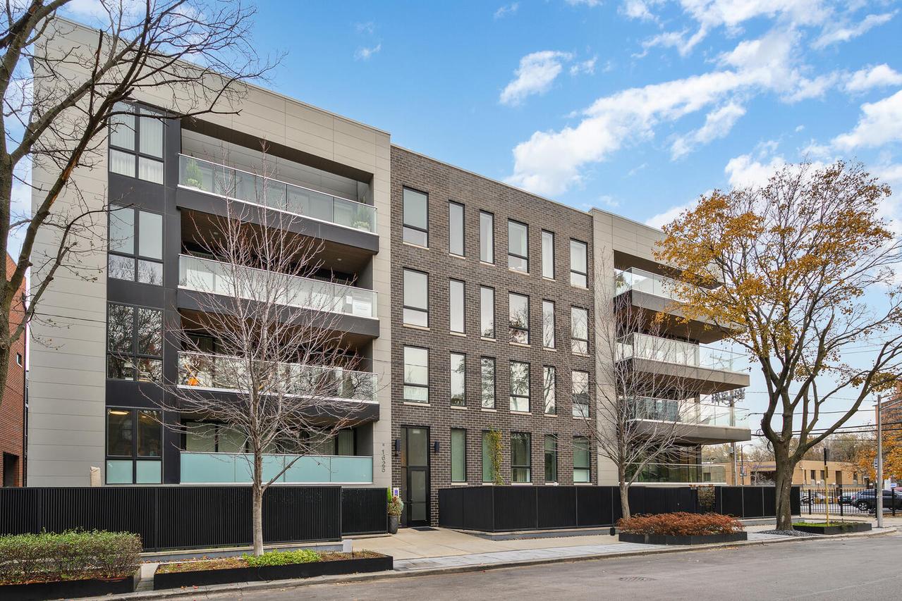 1625 N Burling St. #401, Chicago, IL 60614