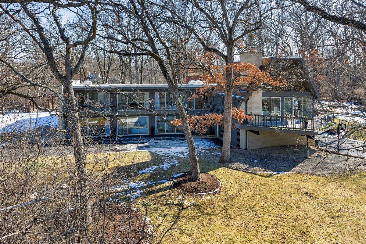 431 Maplewood Dr., Barrington, IL 60010