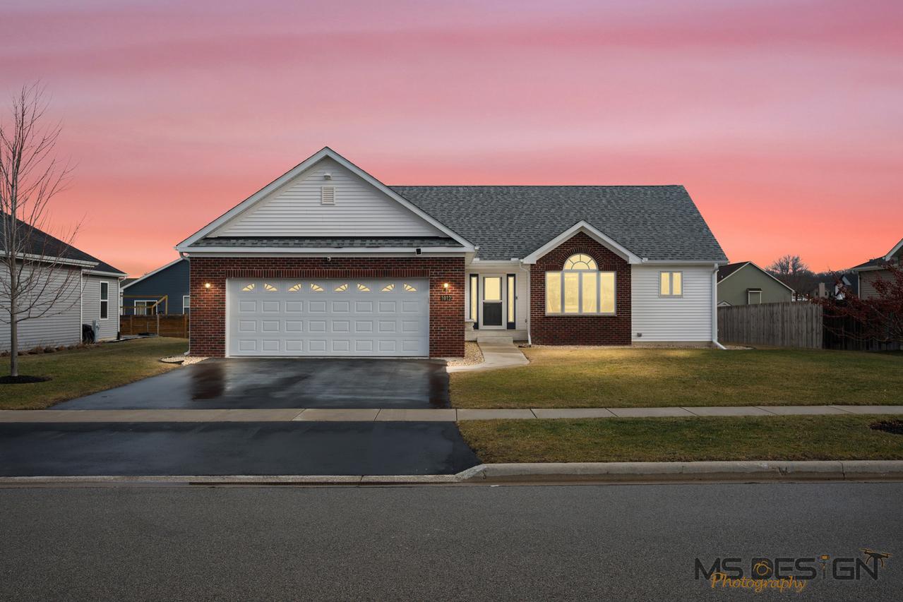 1012 Joshua Ln., Genoa, IL 60135