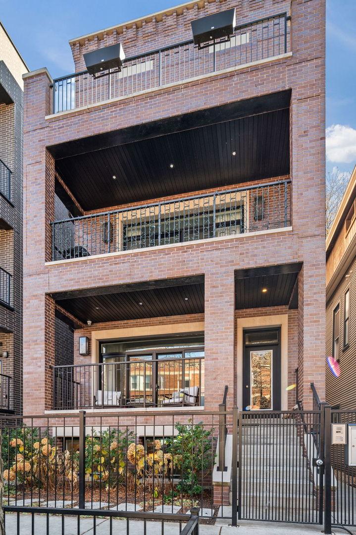 [Address Hidden by Seller], Chicago, IL 60614