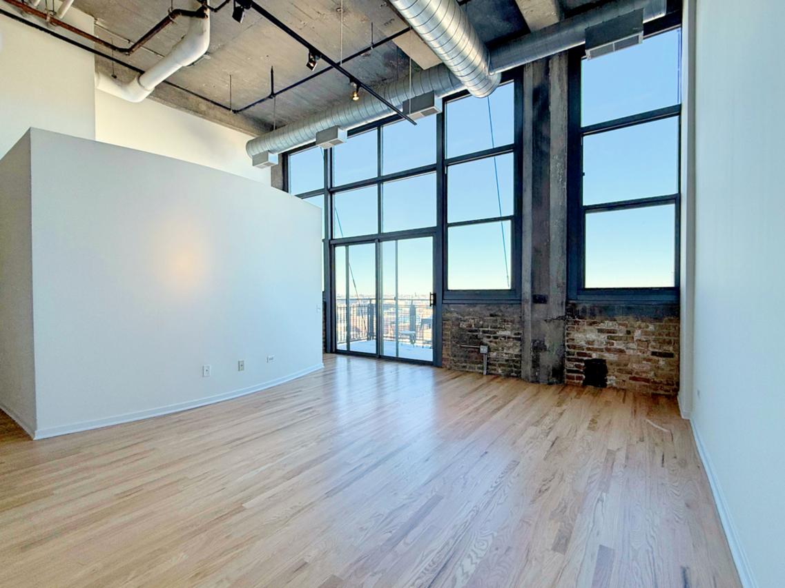 900 N Kingsbury St. #942, Chicago, IL 60610