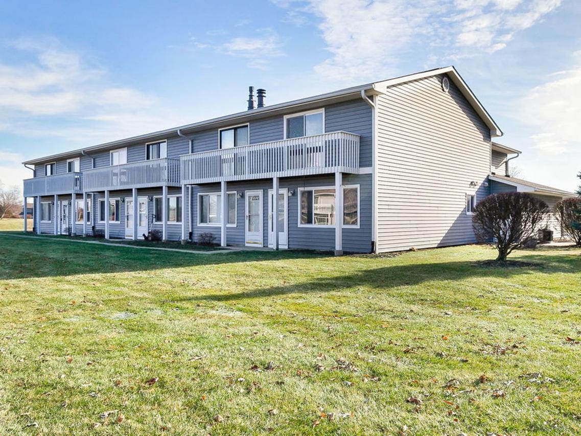 17475 W Chestnut Ln., Gurnee, IL 60031