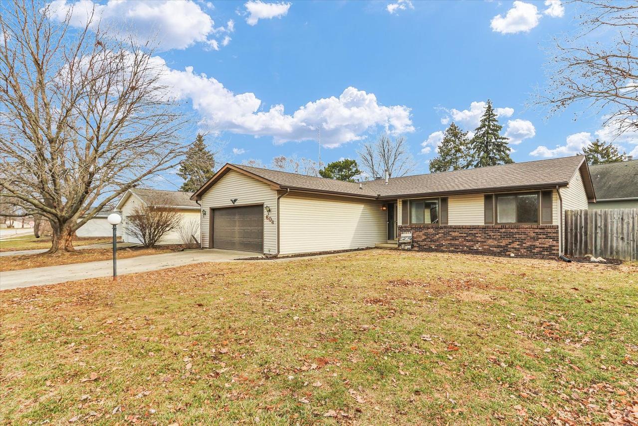 608 Pomona Dr., Champaign, IL 61822