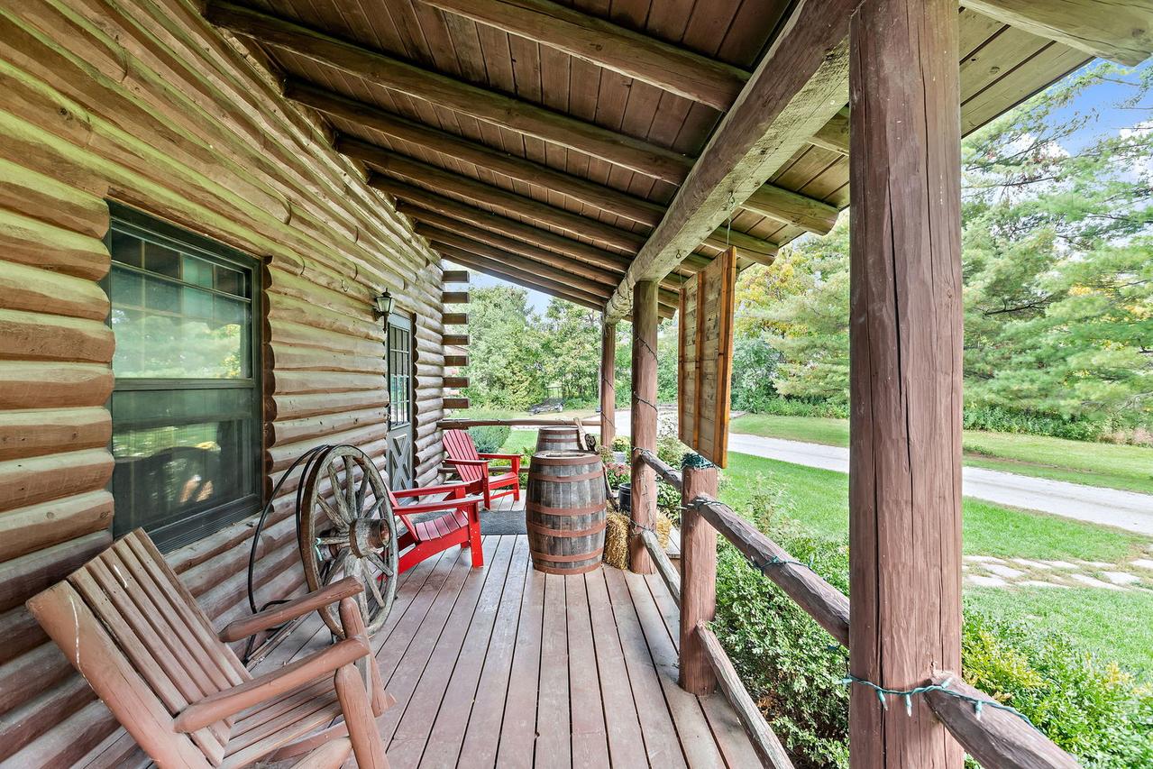 29650 N Garland Rd., Wauconda, IL 60084