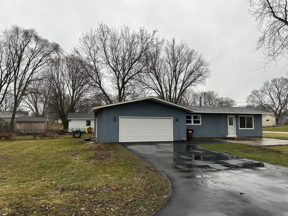 307 Grant St., Harvard, IL 60033