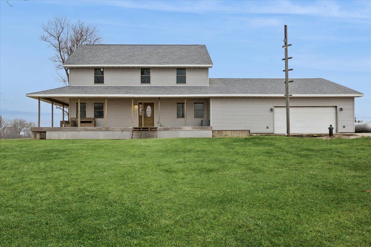 3326 Hayes Rd., Steward, IL 60553