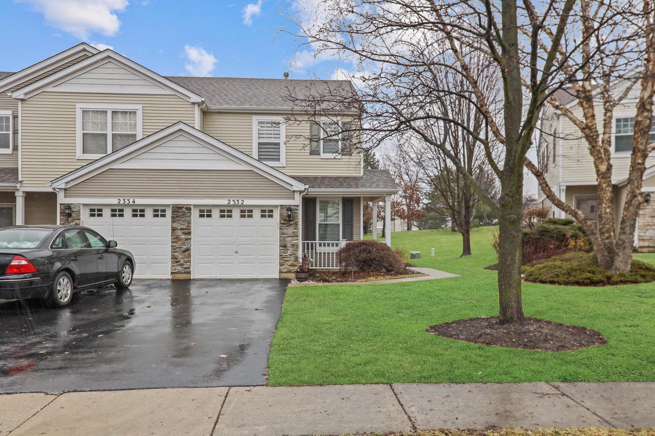 2332 Flagstone Ln., Carpentersville, IL 60110