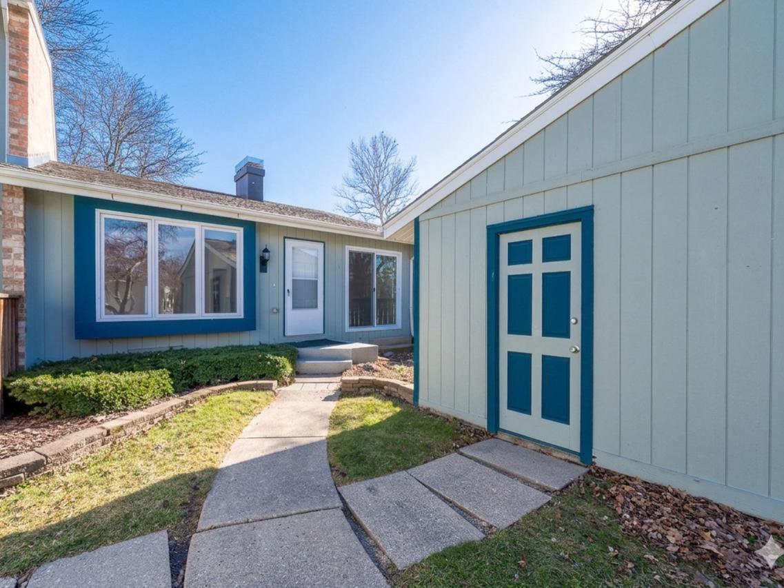 247 Driftwood Ln., Bloomingdale, IL 60108