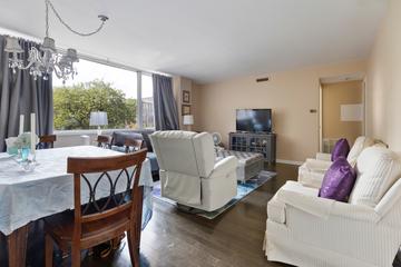 6301 N Sheridan Rd. #3A, Chicago, IL 60660