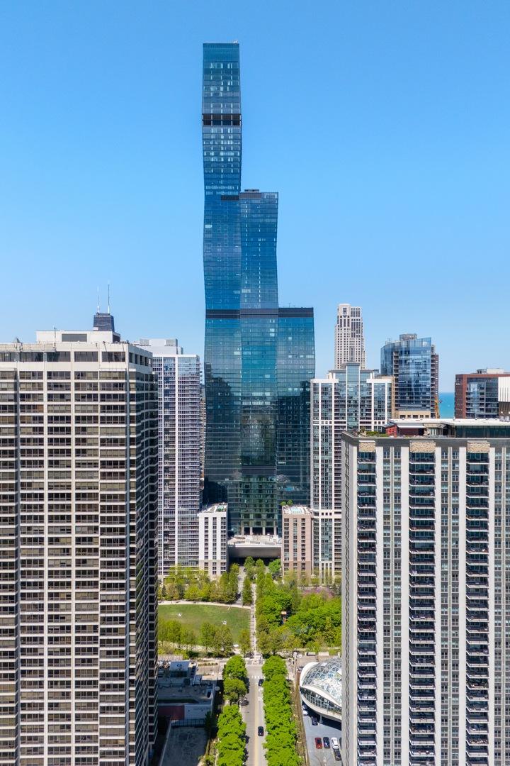 363 E Wacker Dr. #6106, Chicago, IL 60601