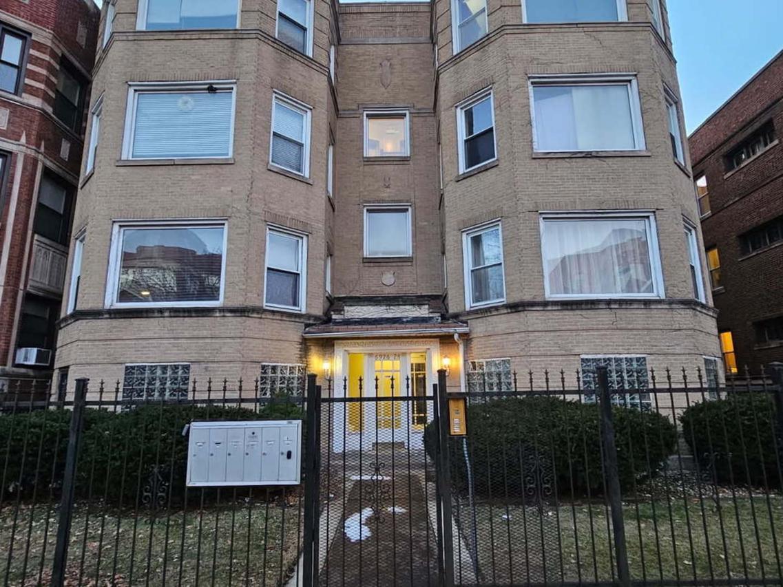 6926 S Paxton Ave. #1N, Chicago, IL 60649