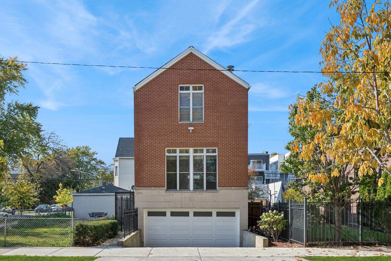 1702 N Maplewood Ave., Chicago, IL 60647