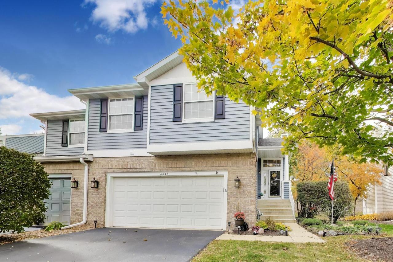 6648 Weather Hill Dr., Willowbrook, IL 60527