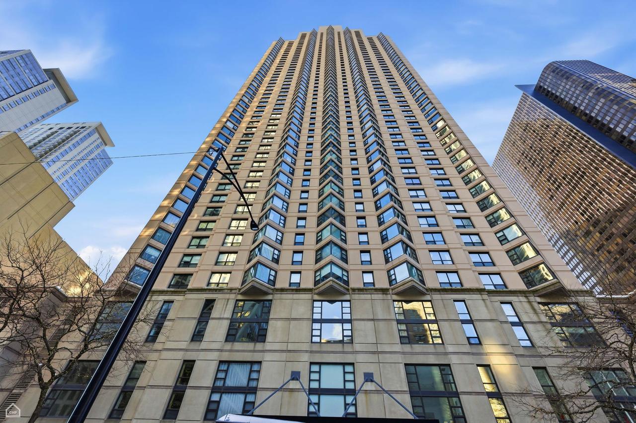 401 E Ontario St. #710, Chicago, IL 60611